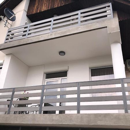 Pupos Apartman 西格利盖特 外观 照片