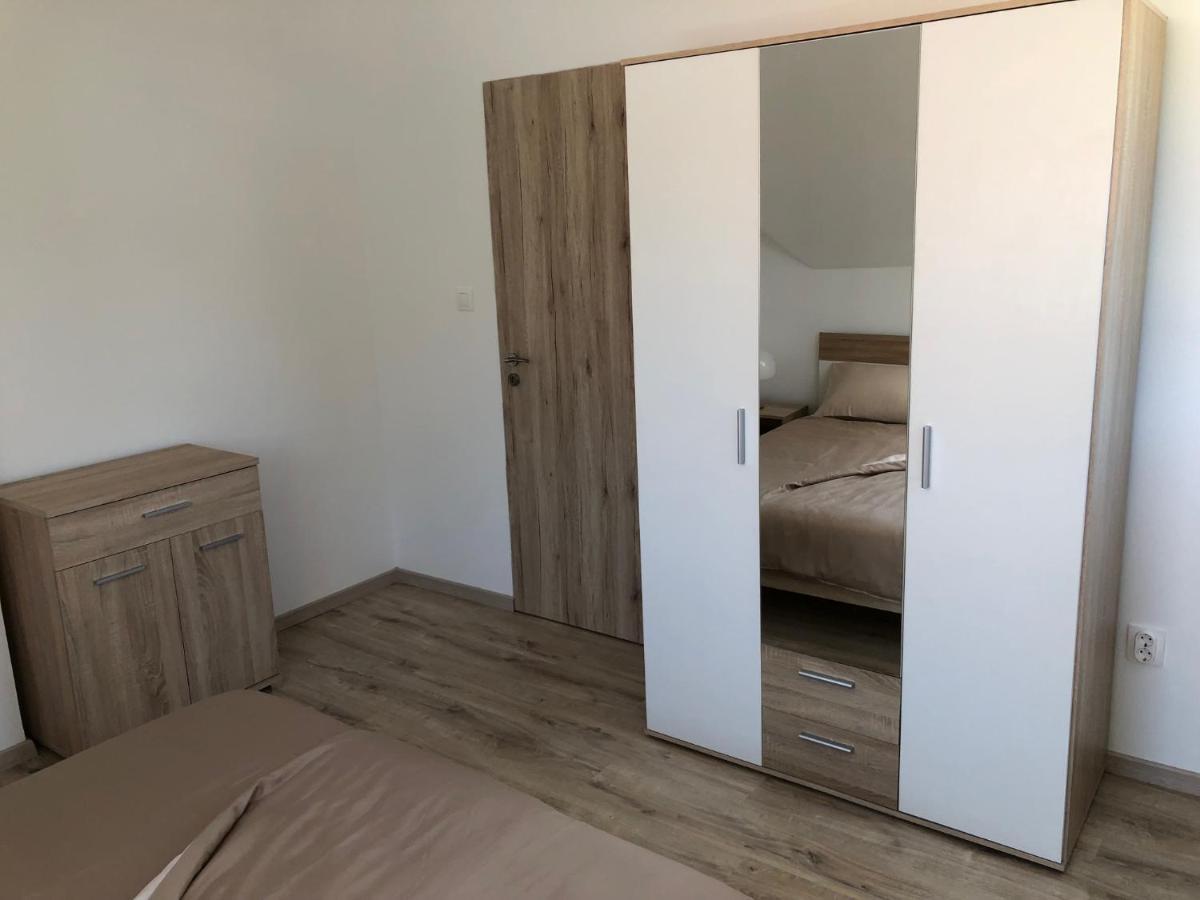 Pupos Apartman 西格利盖特 外观 照片